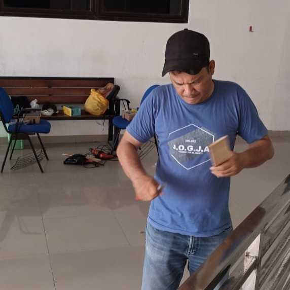 Akhir Pekan Produktif: UPA TIK Unsulbar Terjunkan Tim Khusus Instalasi Jaringan di Lima Ruangan Strategis Fapertahut