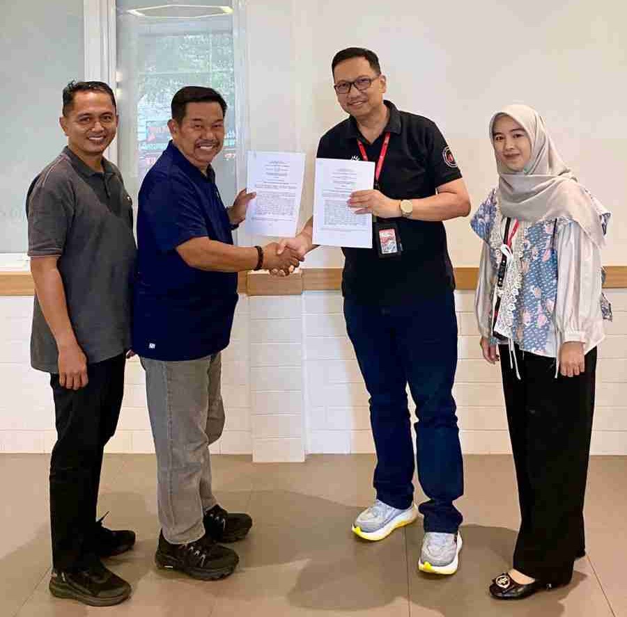 Tingkatkan Bandwidth dan Perluasan Jaringan, Unsulbar Teken Perpanjangan Kontrak Internet dengan Telkom Indonesia
