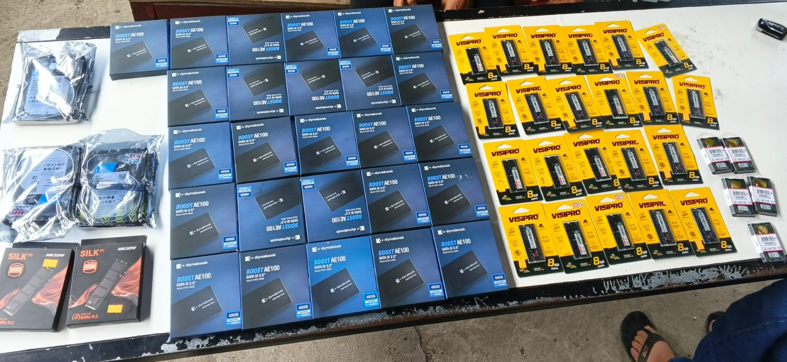 Transformasi Digital Lab ICT: UPA TIK Unsulbar Lakukan Upgrade HDD ke SSD Demi Perkuliahan yang Lebih Responsif