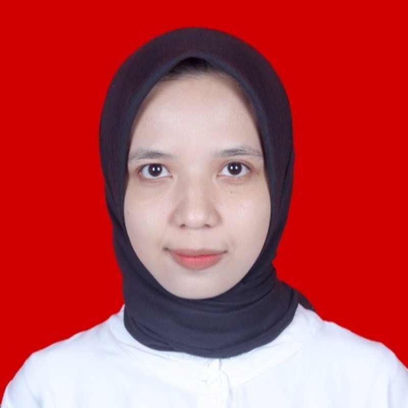 Fitriani, SH